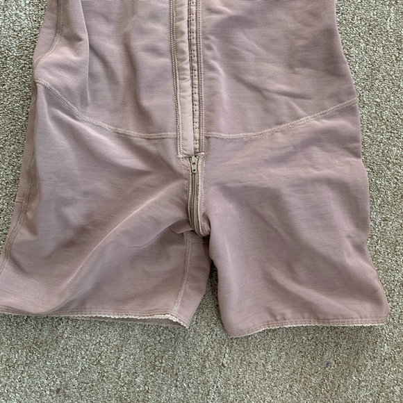 SALE - Faja Colombiana - Picture 2 of 4